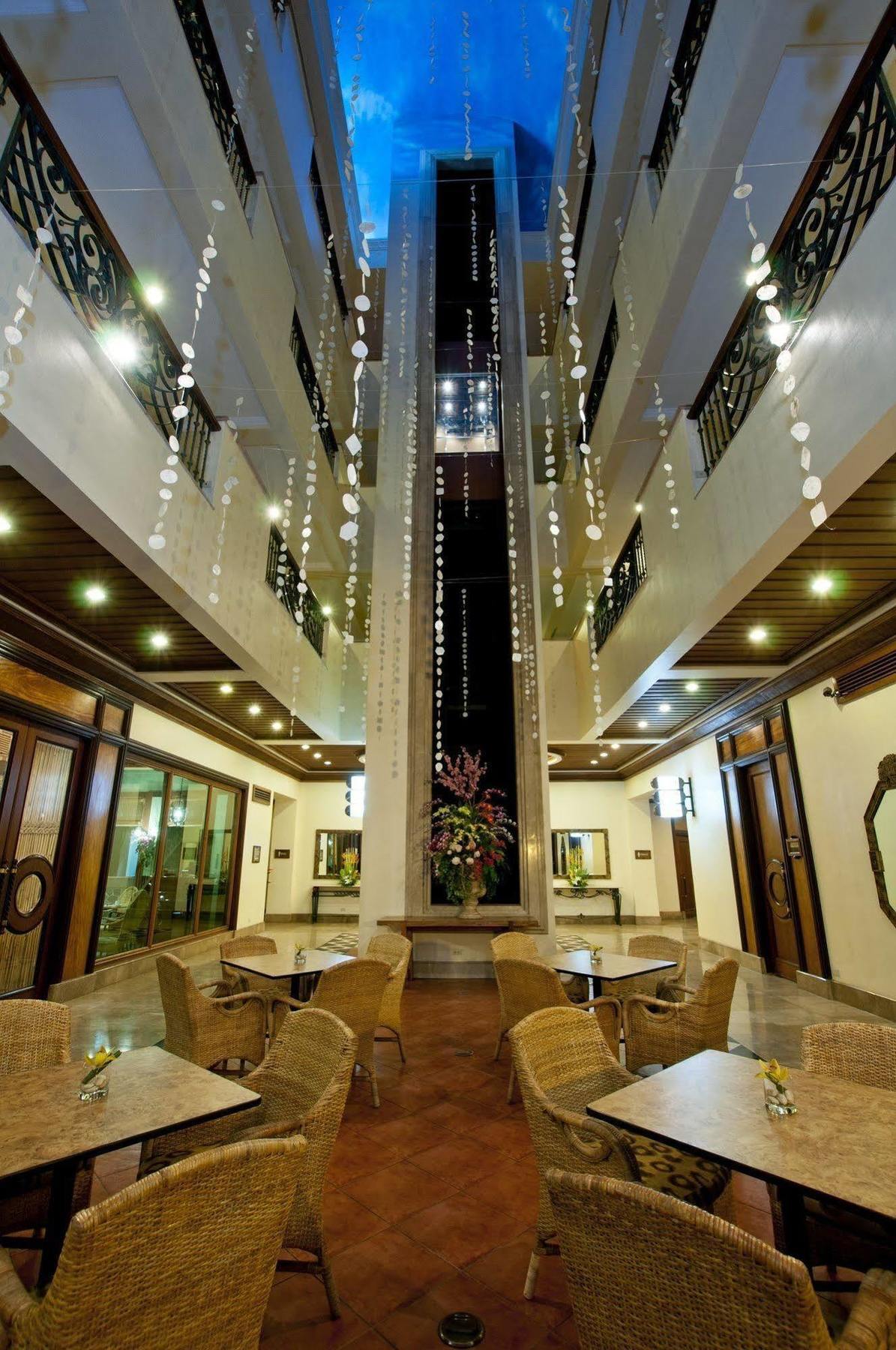 The Legend Palawan Hotel Puerto Princesa Exterior photo